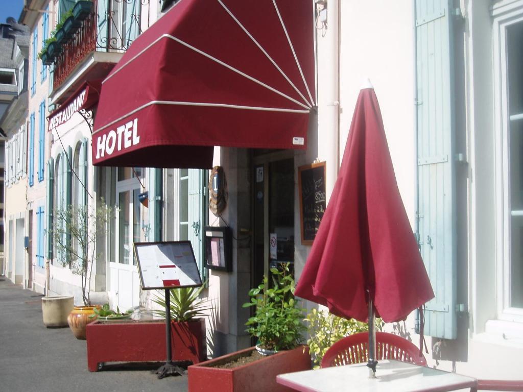 Hotel Le Commerce 바네르드비고르 객실 사진